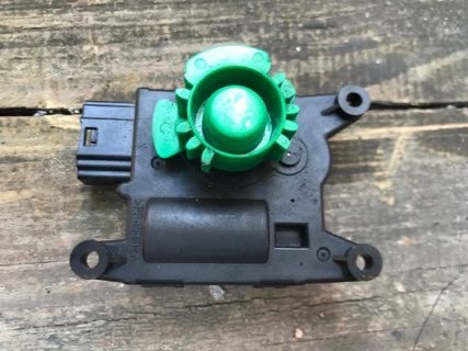 Бу моторчик заслонки печки Renault Megane 3, 100-0191-01-0, T1020411F Кропивницкий - изображение 1