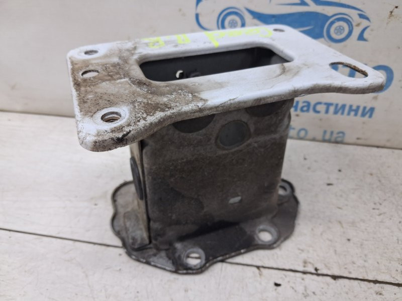 Кронштейн усилителя переднего бампера Kia Ceed 2006-2012 647201H010 (Арт. 84842) Киев - изображение 1