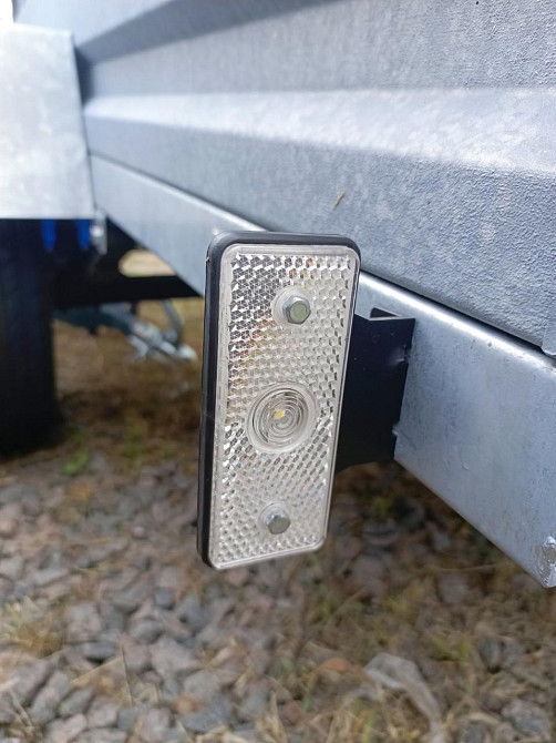 Передній LED габаритний ліхтар зі світловідбивачем на легковий причіп Баришівка - зображення 1