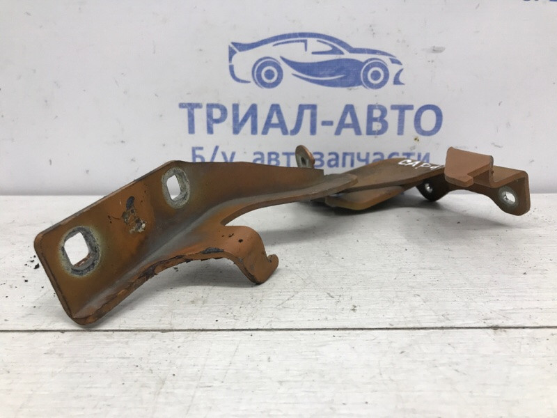 Петля капота правая Chevrolet Captiva C100 2.4 БЕНЗИН Z24SED 2006 (б/у) Киев - изображение 3