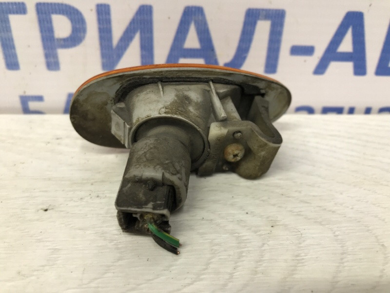 Повторитель поворотника Mitsubishi Pajero Wagon 3 3.2 ДИЗЕЛЬ 4M41 1999 (б/у) Київ - зображення 3