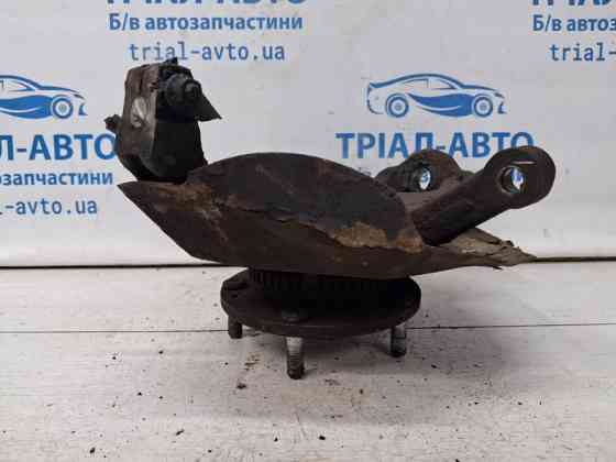 Кулак поворотный левый со ступицей Kia Sorento BL 2.5 DIESEL D4CB 2002 (б/у) Киев