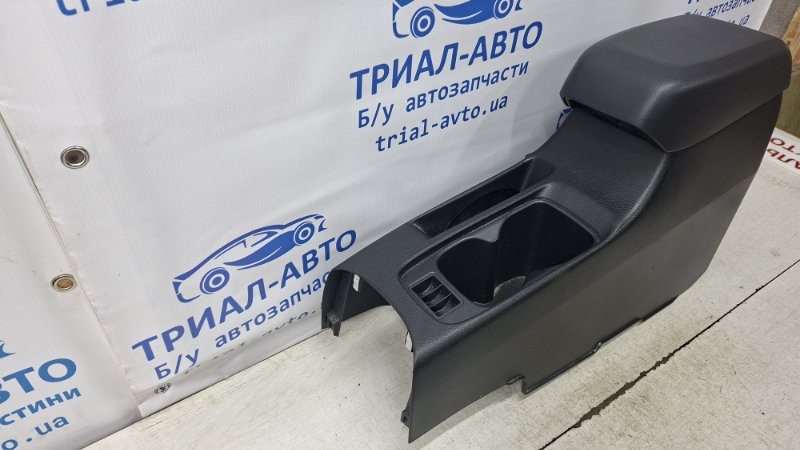 Подлокотник Mitsubishi Lancer 9 1.6 БЕНЗИН 4G18 2003 (б/у) Киев - изображение 5