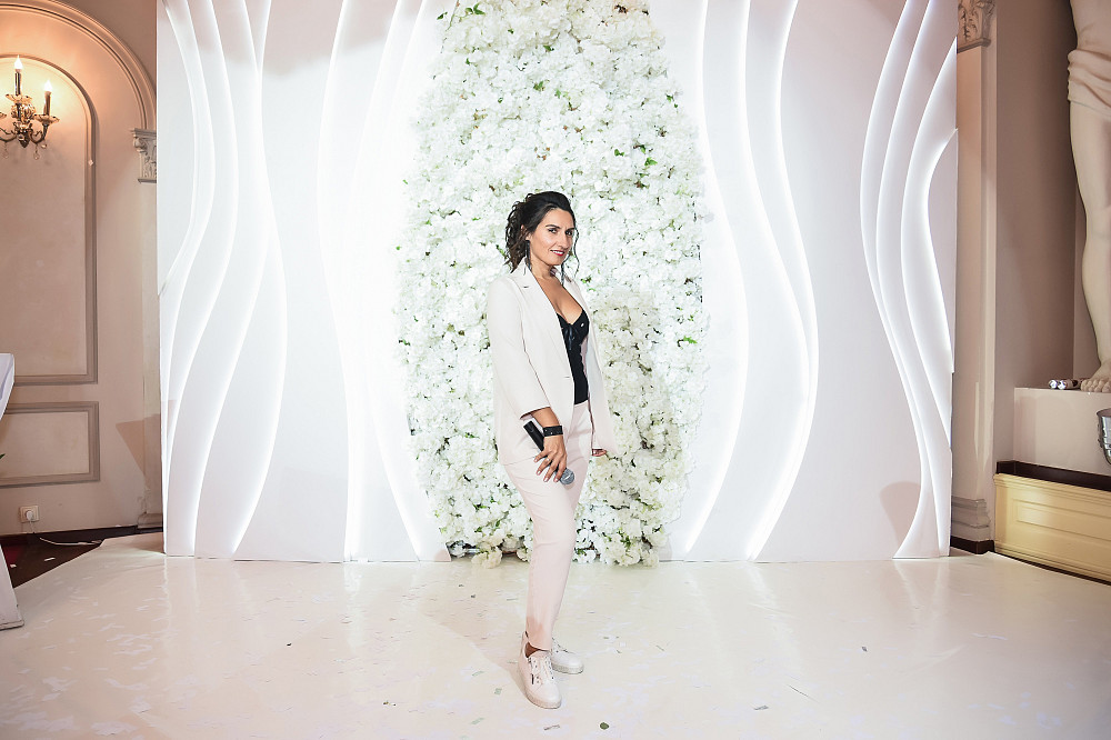 Ведущая.Тамада. Музыканты. Шоу программа. Живая музыка. Фото и видео. Флористы. Выездная церемония Одеса - зображення 6