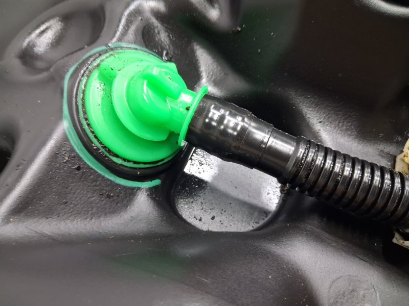 Бак топливный пластик Toyota Auris E150 1.6 БЕНЗИН 1ZRFAE 2006 (б/у) Киев - изображение 6