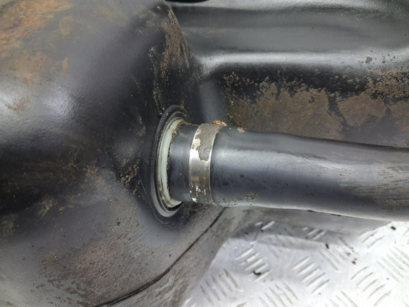 Бак топливный пластик Nissan Pathfinder R51 2.5 DIESEL YD25DDTI 2004 (б/у) Київ - зображення 5