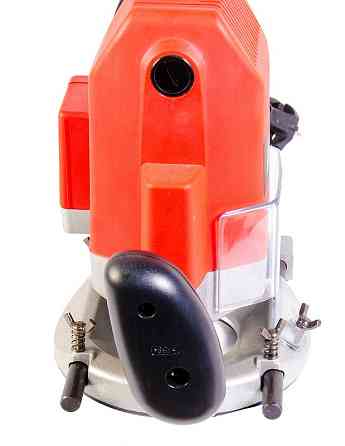 Машина фрезерная MPT PROFI 1800 Вт 23000 об/мин цанга 6-12 мм ход фрезы 65 мм аксессуары 9 шт MRU120 Харків