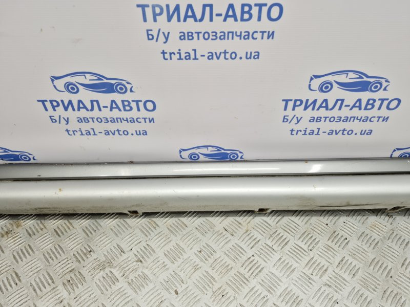 Накладка порога внешняя левая Mitsubishi Outlander CU 2.4 БЕНЗИН 4G69 2003 (б/у) Киев - изображение 3