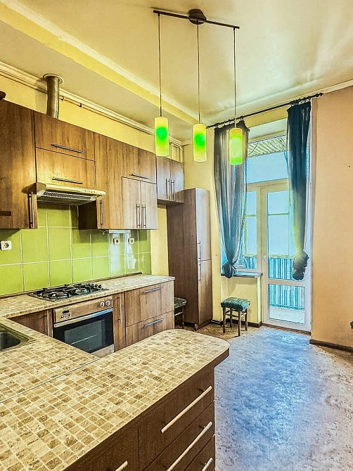 Двокімнатна квартира по вулиці Шептицьких . Галицький район. Польський люкс Львов - изображение 2