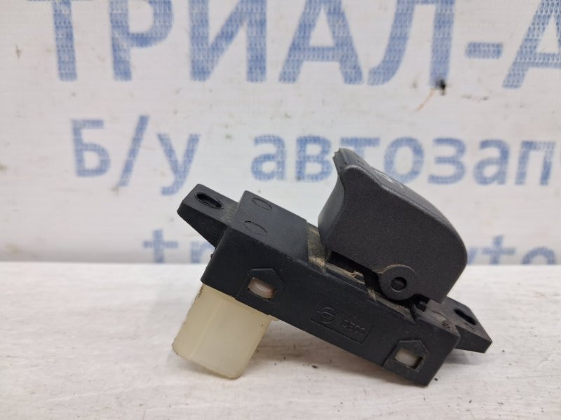 Кнопка стеклоподъемника SsangYong Rexton Y250 2.7 D27DT 2006 (б/у) Київ - зображення 1