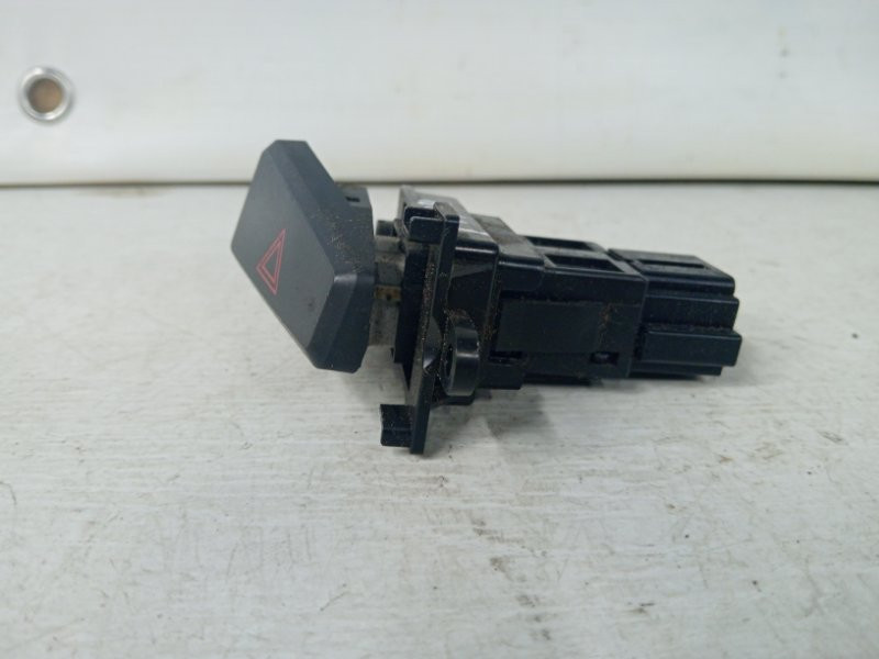 Кнопка аварийки Mitsubishi Pajero Wagon 4 3.2 ДИЗЕЛЬ 4M41 2006 (б/у) Киев - изображение 3