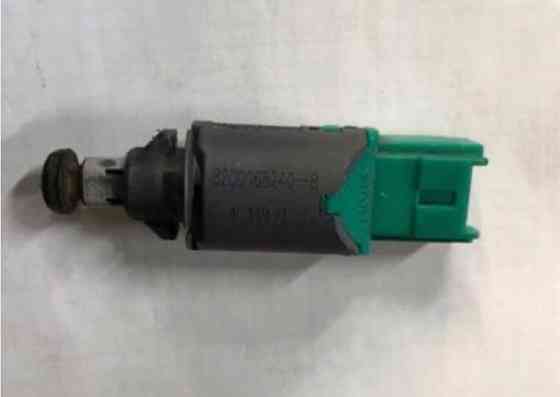 Бу датчик педали сцепления Renault 8200168240, 2 пина Кропивницкий