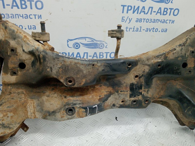 Балка передней подвески Mitsubishi Outlander CU 2.4 БЕНЗИН 4G69 2003 (б/у) Київ - зображення 3