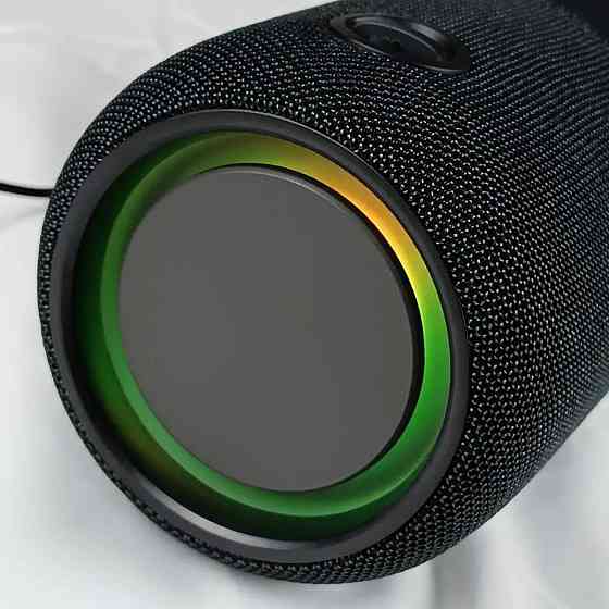 Портативная колонка Grunhelm GW-321-BL 14 Вт черная Київ