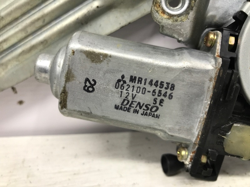 Стеклоподъемник задний правый Mitsubishi Pajero Sport K9 2.5 DIESEL 4D56 1996 (б/у) Киев - изображение 3