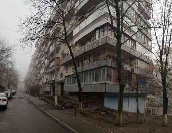 Здаю свою кімнату в 3-кімнатній квартирі біля ст.м. "Глосіївська" Киев