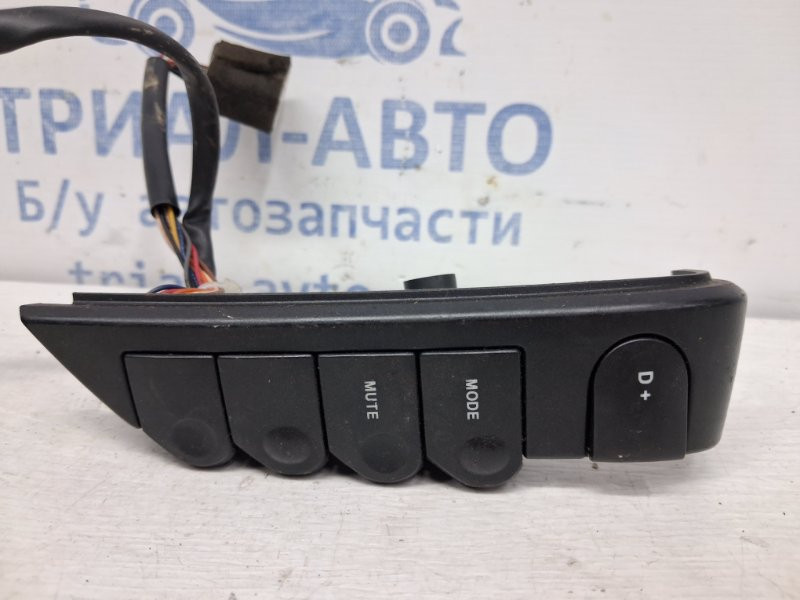 Кнопки руля SsangYong Kyron DJ 2.7 D27DT 2005 (б/у) Киев - изображение 3