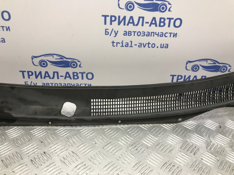 Дефлектор дворников Mitsubishi Pajero Sport K9 3.0 БЕНЗИН 6G72 1996 (б/у) Київ - зображення 3