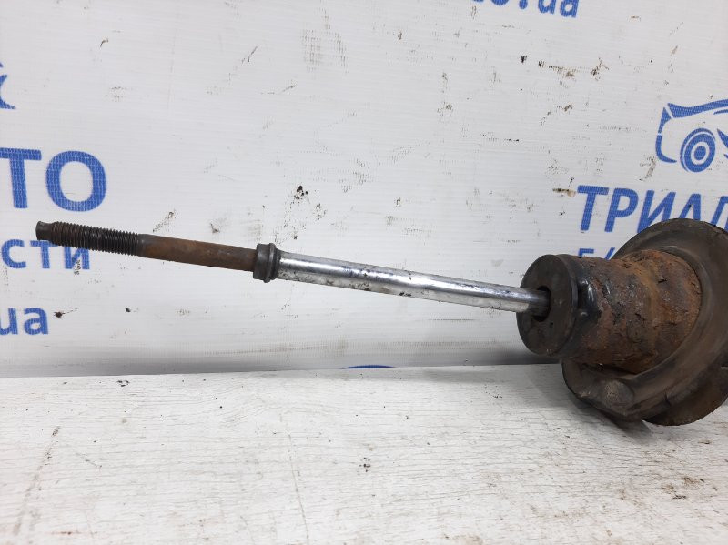 Кулак поворотный левый без ступицы Mitsubishi Pajero Wagon 4 3.2 ДИЗЕЛЬ 4M41 2006 (б/у) Київ - зображення 2