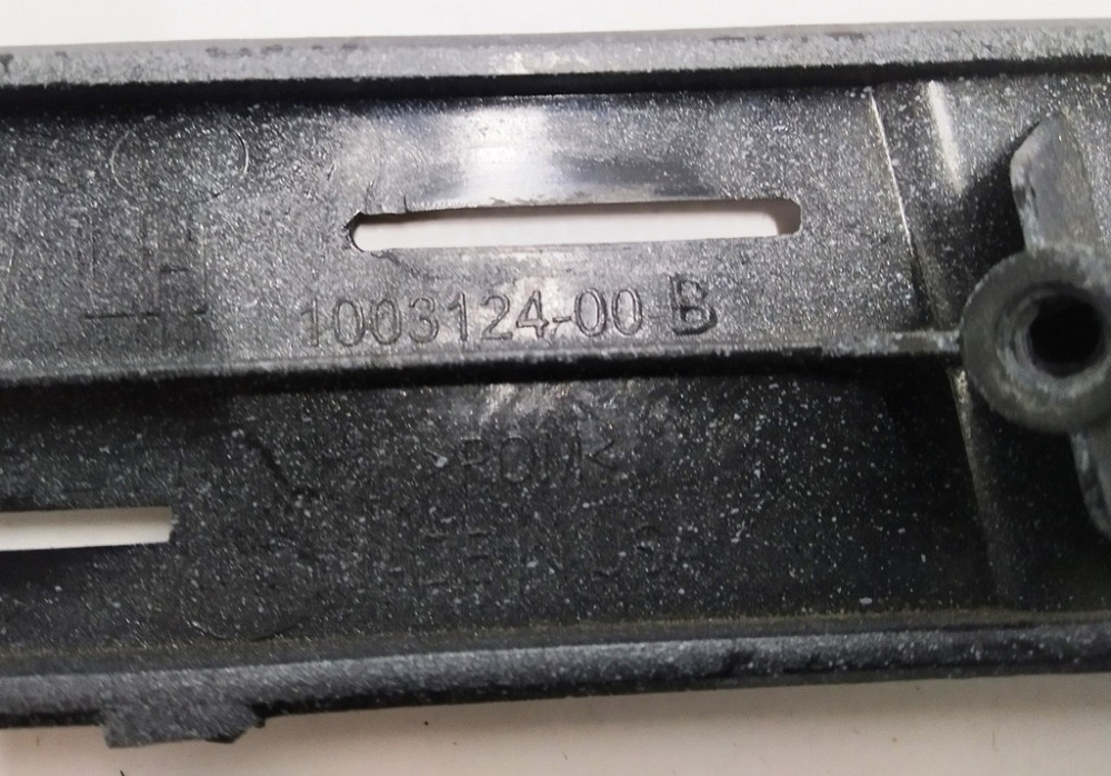 Кронштейн фары противотуманной левой Tesla model S 1003124-00-F Київ - зображення 3