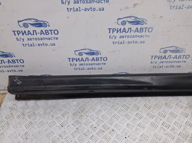 Накладка порога внешняя левая Mitsubishi ASX GA 1.8 DIESEL 4N13 2010 (б/у) Киев - изображение 2