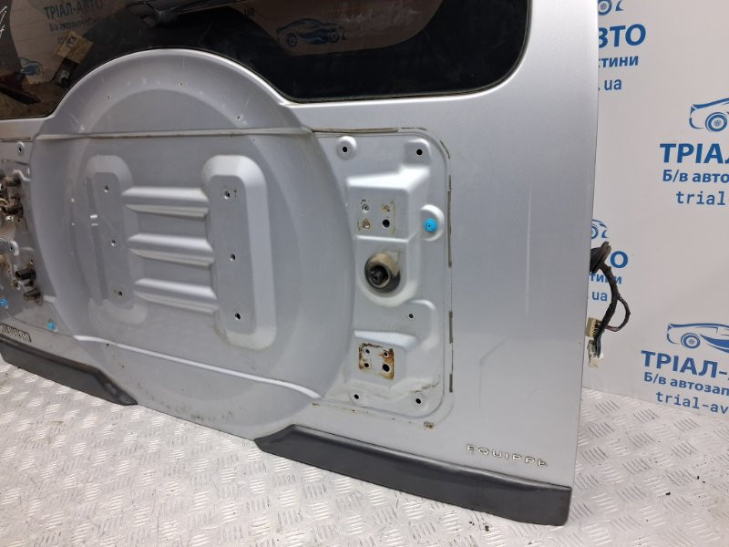 Крышка багажника Mitsubishi Pajero Wagon 4 3.2 ДИЗЕЛЬ 4M41 2006 (б/у) Київ - зображення 5