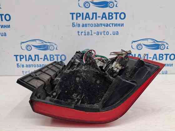 Фонарь задний внешний левый Mitsubishi Pajero Wagon 3 3.2 ДИЗЕЛЬ 4M41 1999 (б/у) Київ