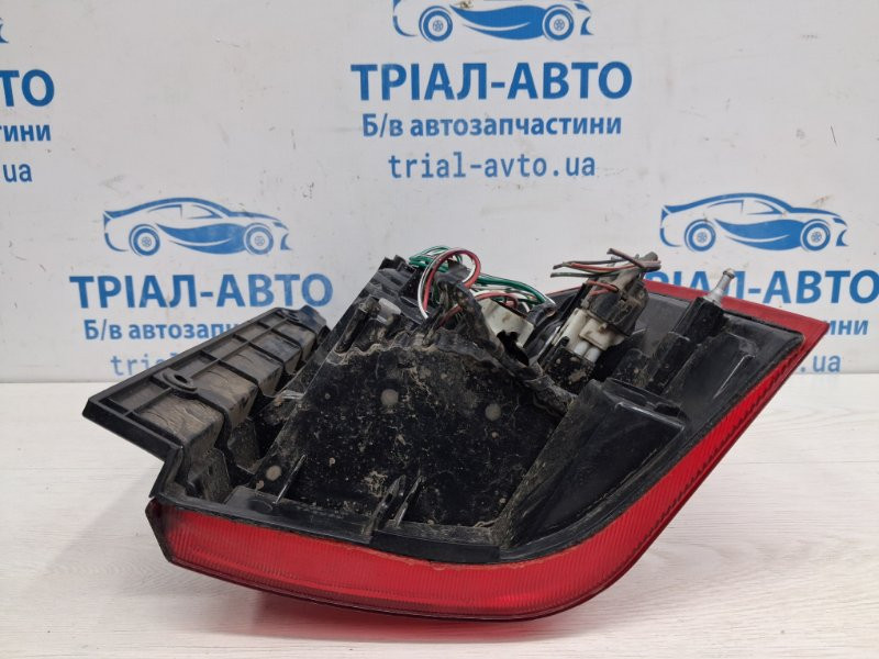 Фонарь задний внешний левый Mitsubishi Pajero Wagon 3 3.2 ДИЗЕЛЬ 4M41 1999 (б/у) Київ - зображення 6