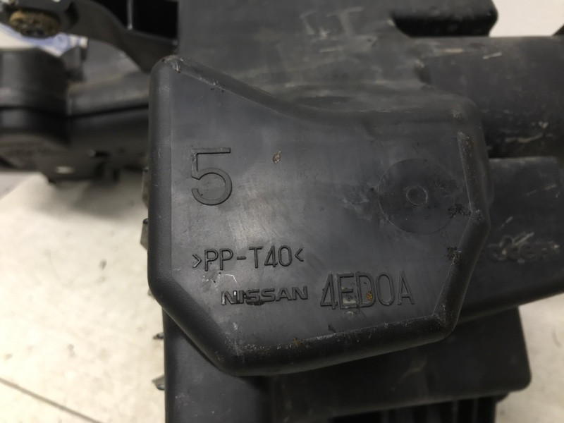 Корпус воздушного фильтра Nissan Qashqai J11 1.2 БЕНЗИН HRA2DDT 2013 (б/у) Київ - зображення 4