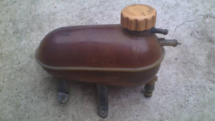 Бачок розширювальний Форд Сієрра 89bb-8k218-ba оригінал Вінниця - зображення 3