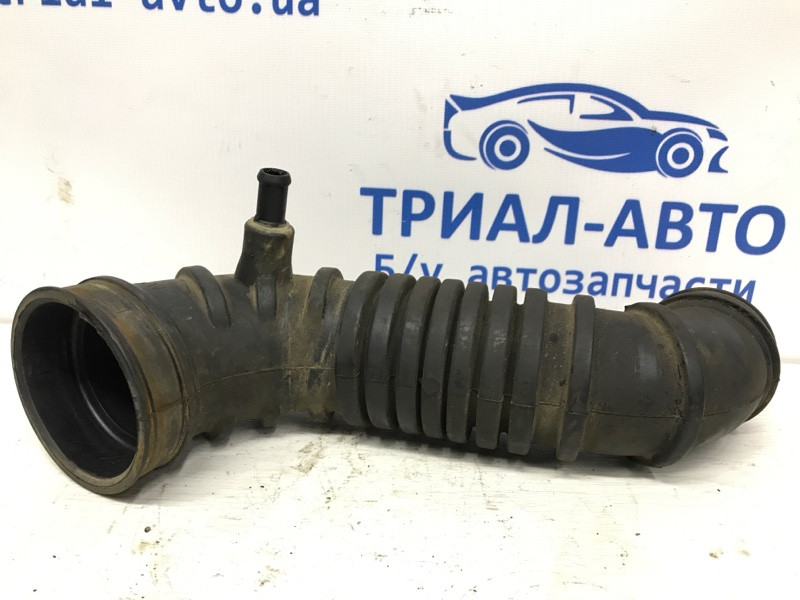 Патрубок воздушного фильтра Mitsubishi Pajero Sport K9 2.5 DIESEL 4D56 1996 (б/у) Киев - изображение 1