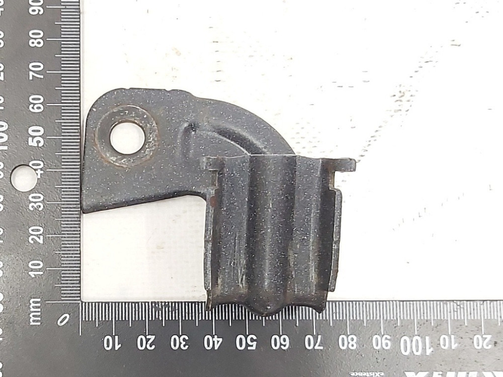 Кронштейн насоса системы охлаждения Tesla model X 1035348-00-Z Київ - зображення 3