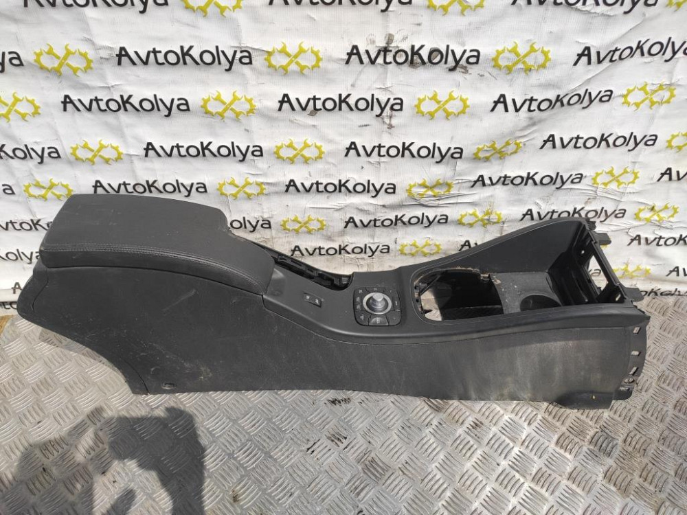 Подлокотник Renault Megane III 2009-2016 (969100026R) Ковель - зображення 2