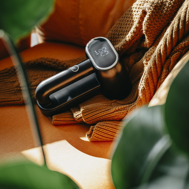 Машинка для удаления катышков Adler AD 9622 black 18 Вт черная Київ - зображення 3