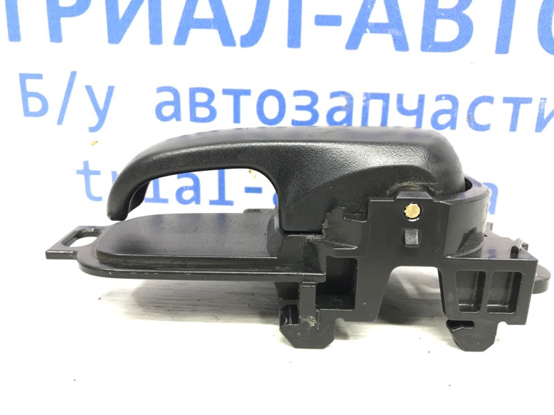 Ручка двери внутренняя левая Nissan Tiida C11 1.6 БЕНЗИН HR16 2004 (б/у) Киев - изображение 2