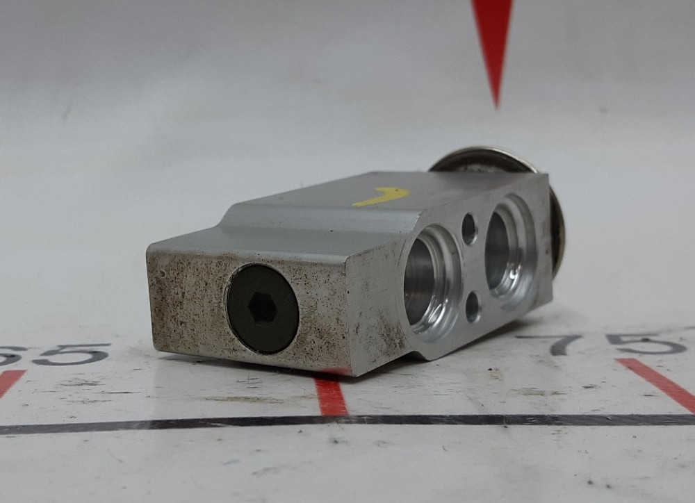 1Клапан теплообменника/чиллера Tesla model S 6008481-00-B Київ - зображення 3