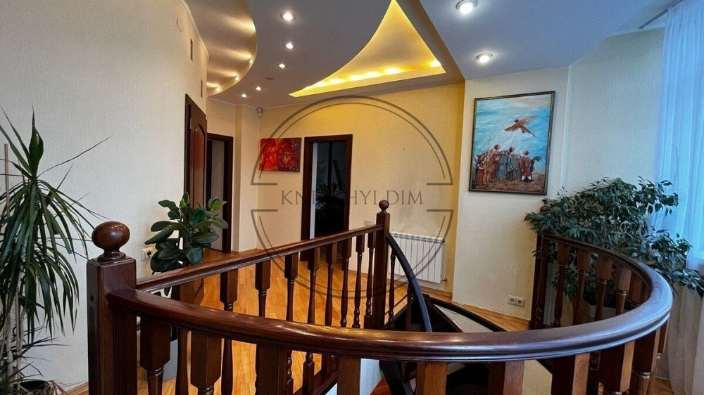 БЕЗ КОМІСІЇ !!! Оренда дворівневої 4-х к. кв. з великою терасою у центрі, м. Палац Україна. № 112007 Киев - изображение 4