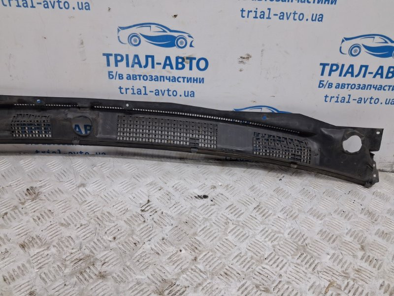 Дефлектор дворников Mitsubishi Pajero Wagon 3 3.2 ДИЗЕЛЬ 4M41 1999 (б/у) Київ - зображення 5