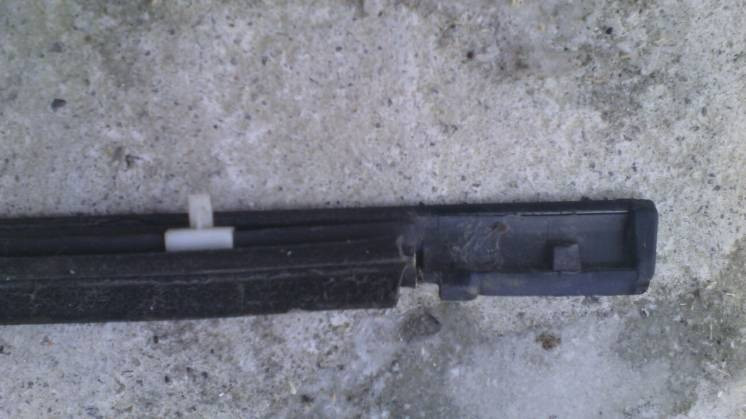 Молдінг дверного заднього правого скла Mb546674 Міцубісі Ланцер 91р.в. Винница - изображение 1