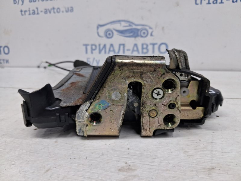 Замок двери передний правый Toyota Prado J120 4.0 1GR-FE 2002 (б/у) Киев - изображение 4