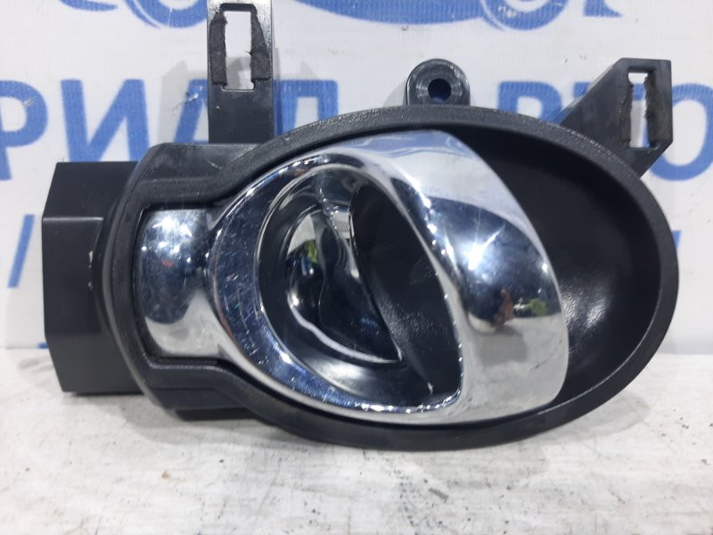 Ручка двери внутренняя правая Nissan Juke F15 1.6 TURBO MR16DDT 2010 (б/у) Київ - зображення 1