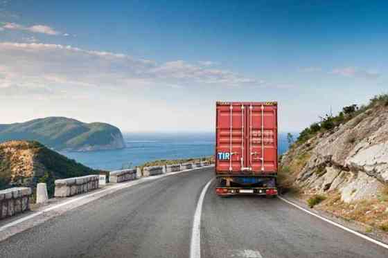 Потрібен водій C+E для роботи на локальних маршрутах (до 200 км). Робота стабільна, без далеких рейс Днепр