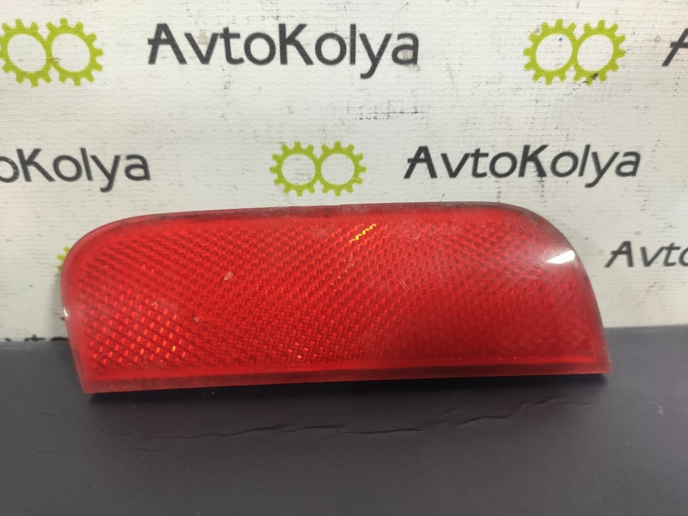 Катафот (светоотражатель) бампера задний правый Ford Fusion 2002-2006 (6N11-515B0-A) Ковель - зображення 1