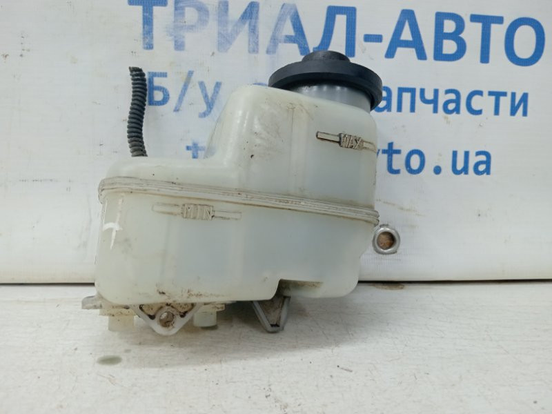 Бачок главного тормозного цилиндра Toyota RAV 4 A30 2.0 БЕНЗИН 1AZFE 2005 (б/у) Київ - зображення 3