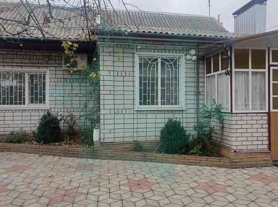 Продам. Два будинки 60 і 150 м.кв. 10 соток. Березанівка, вул. Широка Дніпро