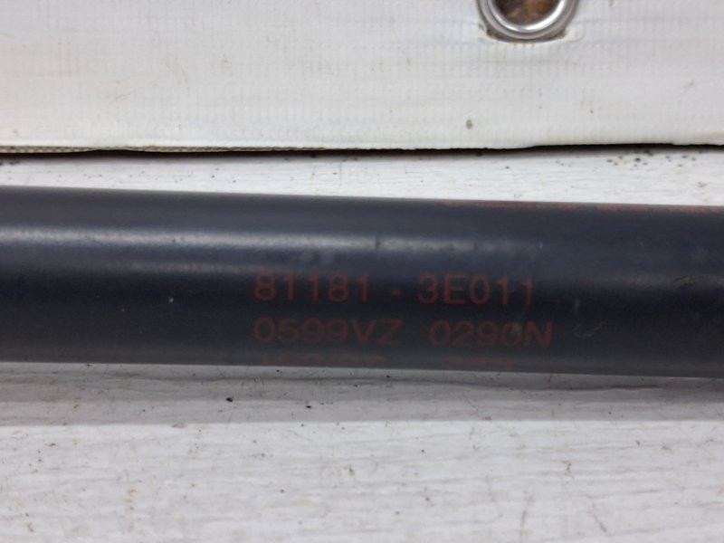 Амортизатор капота Kia Sorento 2002-2011 811813E011 (Арт. 67080) Київ - зображення 4