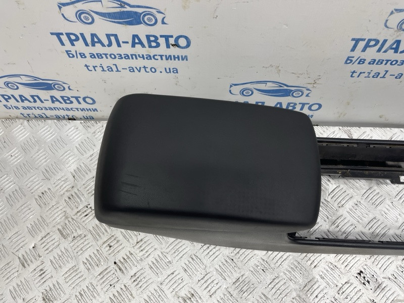 Подлокотник Mazda 3 2003-2009 BN8P-64-420G 02 (Арт. 81551) Киев - изображение 4