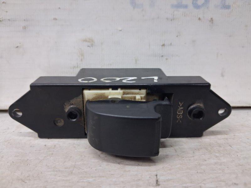 Кнопка стеклоподъемника Mitsubishi L200 KB 2.5 DIESEL 4D56 2006 (б/у) Київ - зображення 2