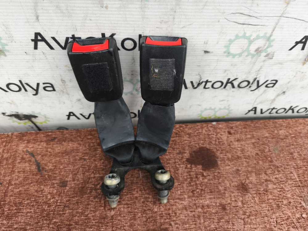 Фиксатор ремня безопасности задний Ford Fusion 2002-2012 (2N1A-N613K21-AF) Ковель - зображення 1