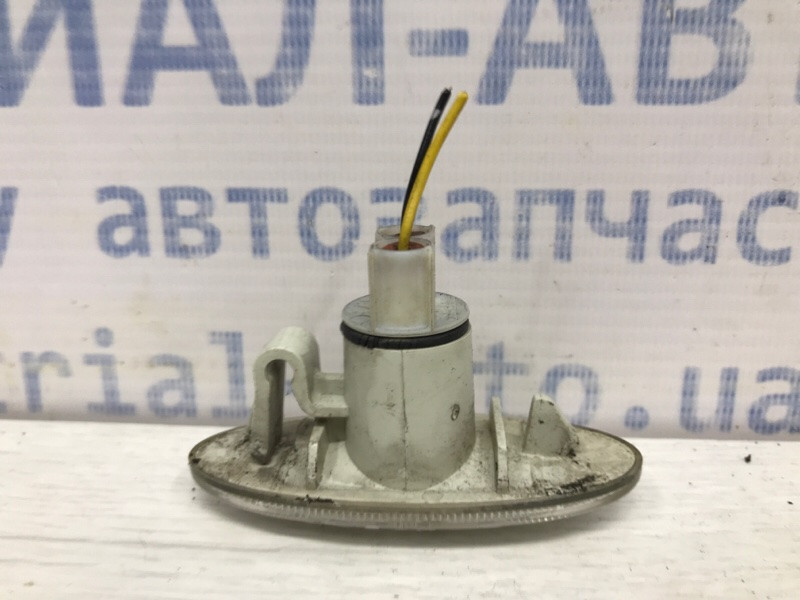 Повторитель поворотника Nissan Juke F15 1.6 TURBO MR16DDT 2010 (б/у) Киев - изображение 3